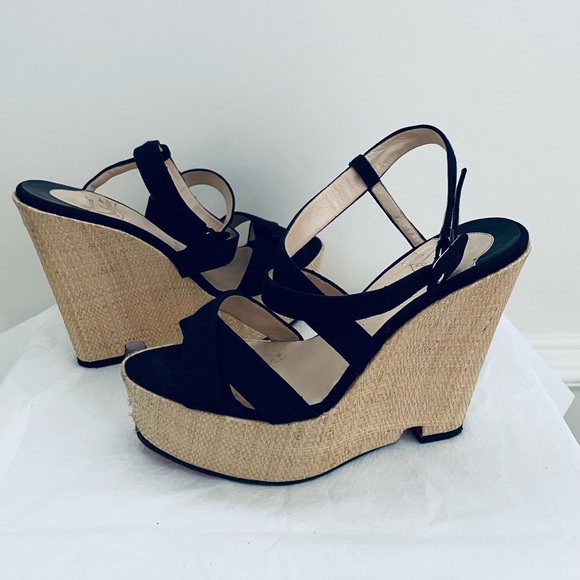 Authenticated Christian Louboutin Platform Wedges Black with Raffia EU 39 - Picture 1 of 12